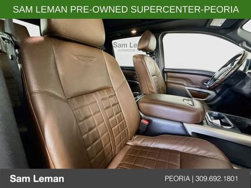 Used 2021 Nissan Titan Platinum Reserve w/ Moonroof Package AWD/4WD image 29