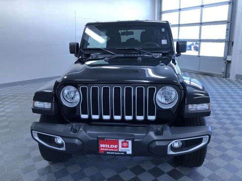 Used 2021 Jeep Wrangler Unlimited Sahara w/ Cold Weather Group AWD/4WD image 15