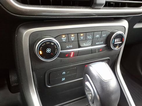 Used 2018 Ford EcoSport SE w/ SE Convenience Package image 23
