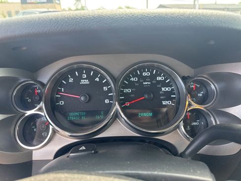 Used 2011 GMC Sierra 1500 SLE w/ Power Tech Package AWD/4WD image 4