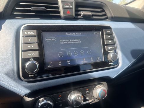 New 2025 Nissan Versa SV w/ Trunk Package image 4