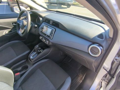 Used 2023 Nissan Versa SV image 44