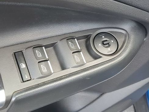 Used 2019 Ford Escape SE AWD/4WD image 16