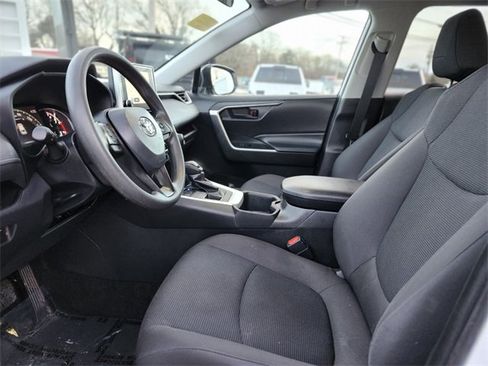 Used 2024 Toyota RAV4 LE image 18