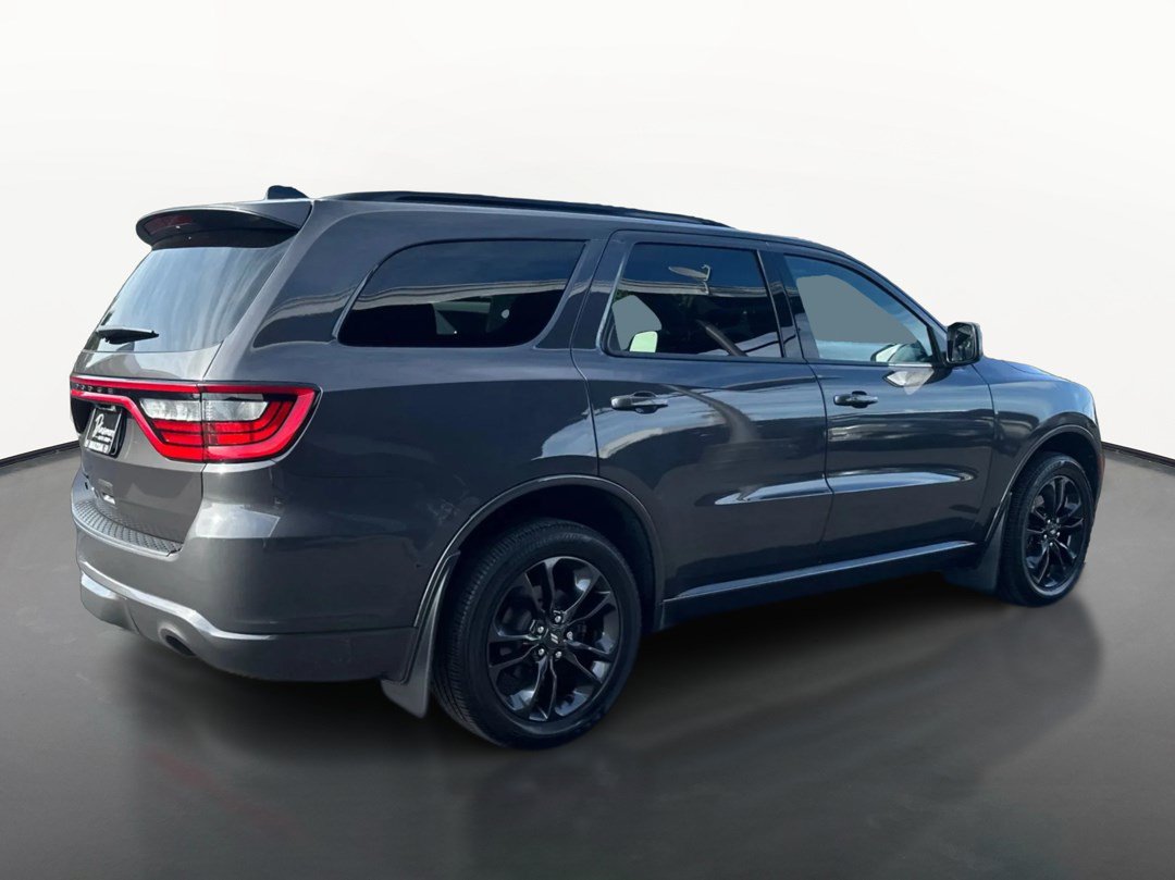 Used 2024 Dodge Durango SXT w/ SXT Blacktop Group AWD/4WD image 3
