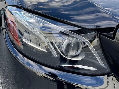 Used 2019 Mercedes-Benz E 300 w/ Premium 1 Package image 26