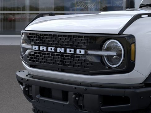 New 2026 Ford Bronco Badlands image 19