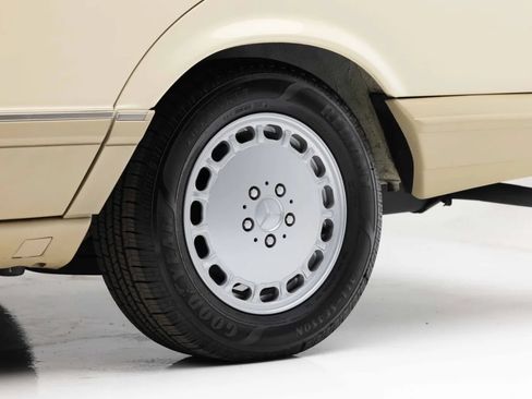 Used 1991 Mercedes-Benz 350 SD image 40