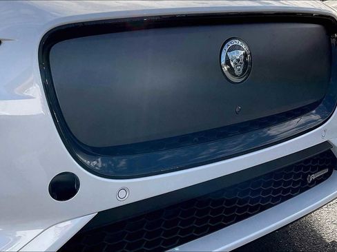 New 2024 Jaguar I-PACE R-Dynamic HSE image 32