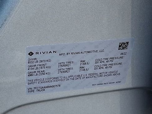 Used 2022 Rivian R1T Adventure image 29