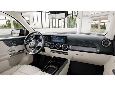 New 2026 Mercedes-Benz GLB 250 4MATIC image 6
