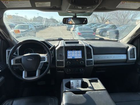 Used 2017 Ford F350 Lariat w/ Chrome Package image 12