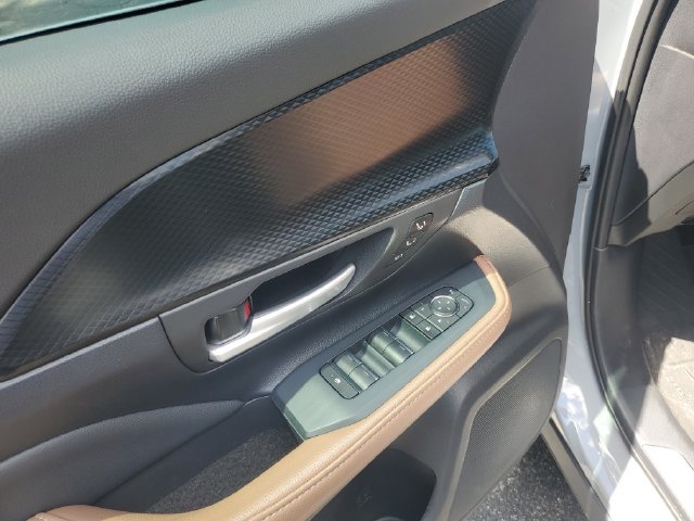 Used 2026 Toyota Grand Highlander AWD Hybrid image 12
