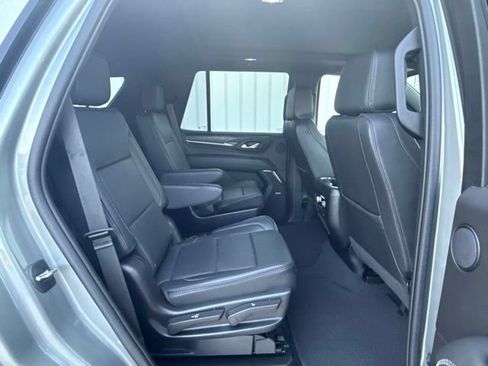 Used 2023 GMC Yukon Denali RWD image 19