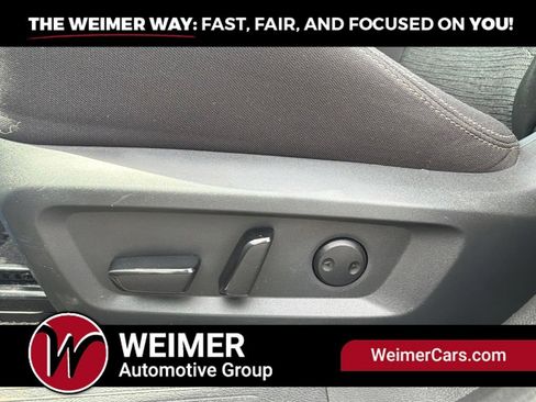 Used 2023 Nissan Rogue SV AWD/4WD image 34
