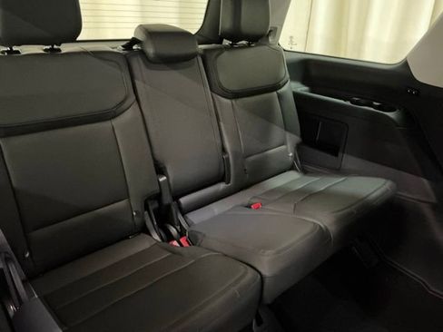 New 2026 Ford Expedition Active AWD/4WD image 18
