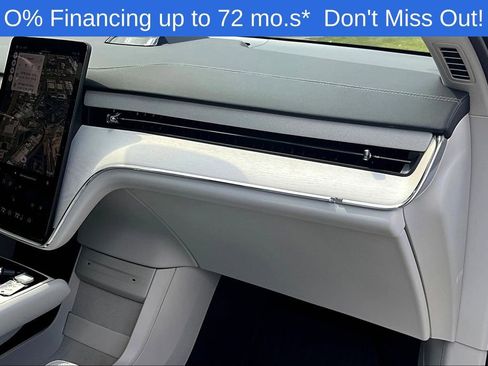 Used 2025 Volvo EX90 Ultra image 17