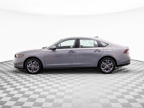 Certified 2025 Honda Accord EX-L image 3