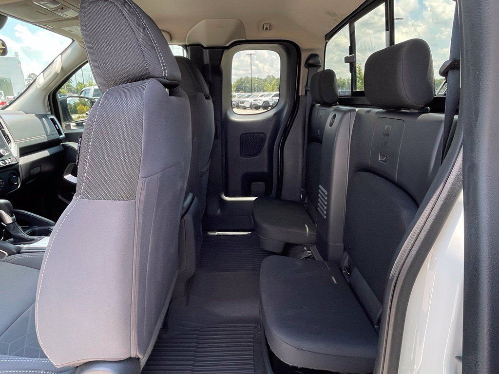 Used 2025 Nissan Frontier SV RWD image 38