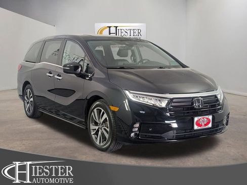 Used 2023 Honda Odyssey Touring image 1