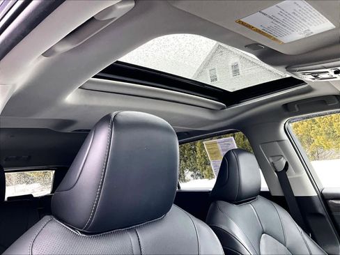 Used 2023 Toyota Highlander Limited image 23