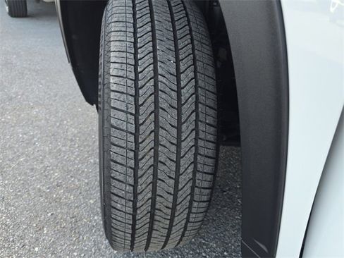 Certified 2025 GMC Acadia Elevation image 30