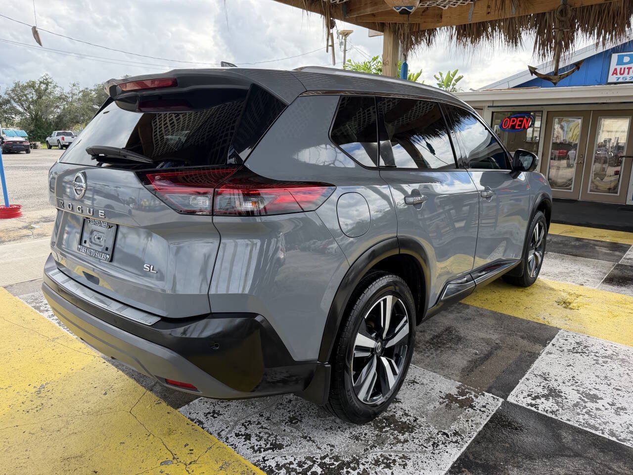 Used 2021 Nissan Rogue SL FWD image 5