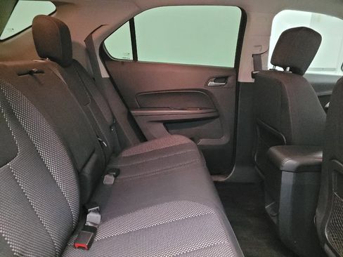 Used 2017 Chevrolet Equinox LS image 19