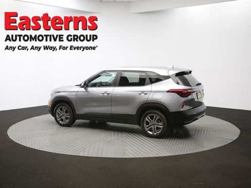 Used 2023 Kia Seltos LX image 79