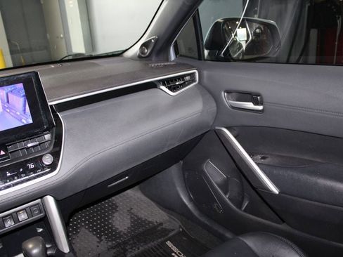 Used 2024 Toyota Corolla Cross AWD Hybrid w/ Convenience Package image 23