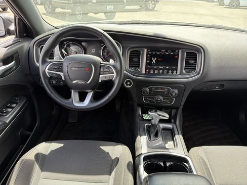 Used 2017 Dodge Charger R/T RWD image 12