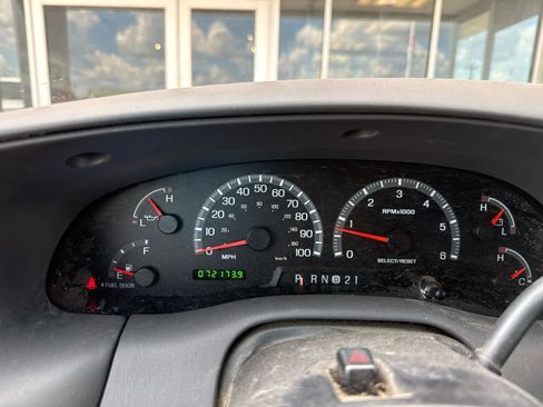 Used 2000 Ford F150 XLT AWD/4WD image 13