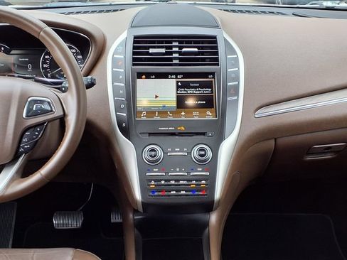 Used 2018 Lincoln MKC Reserve FWD image 8