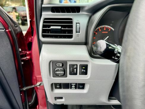 Used 2013 Toyota 4Runner SR5 w/ Convenience Pkg AWD/4WD image 22