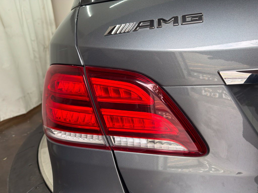 Certified 2017 Mercedes-Benz GLE 43 AMG 4MATIC image 9