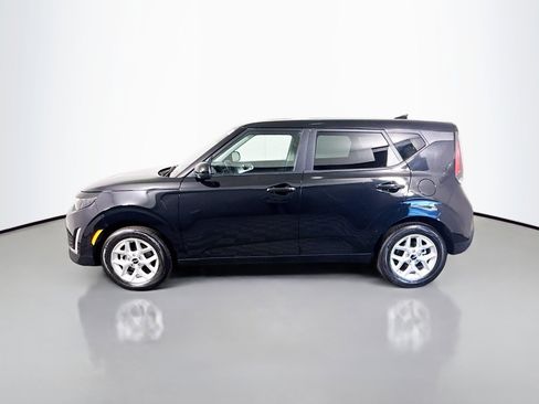 Used 2025 Kia Soul LX w/ LX Technology Package image 6