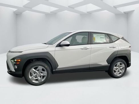 New 2026 Hyundai Kona SE image 8