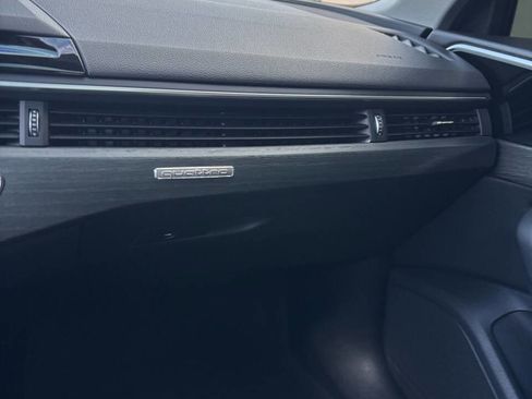 Used 2021 Audi A4 2.0T Premium w/ Convenience Package image 11