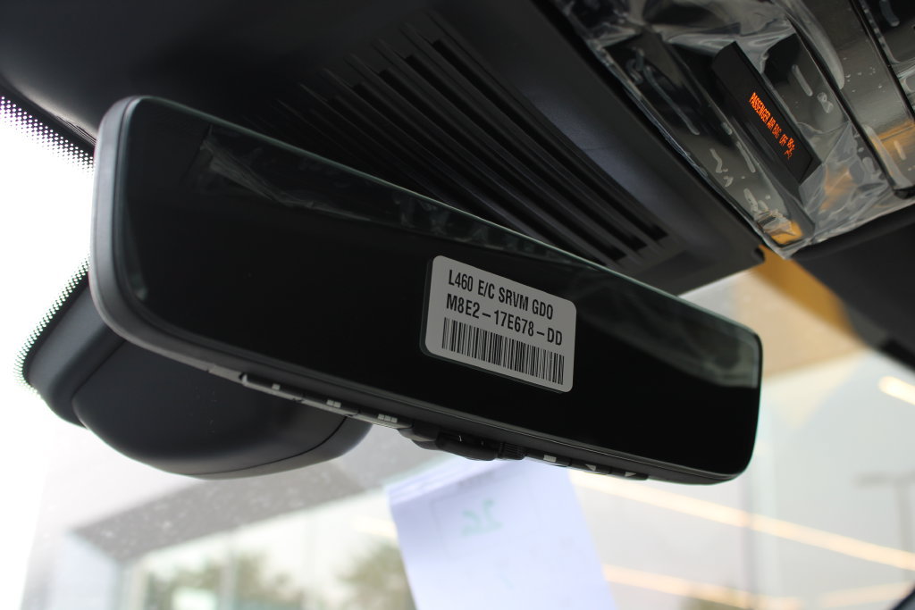 New 2026 Land Rover Range Rover SE AWD/4WD image 15