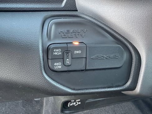 Used 2024 RAM 3500 Big Horn image 26