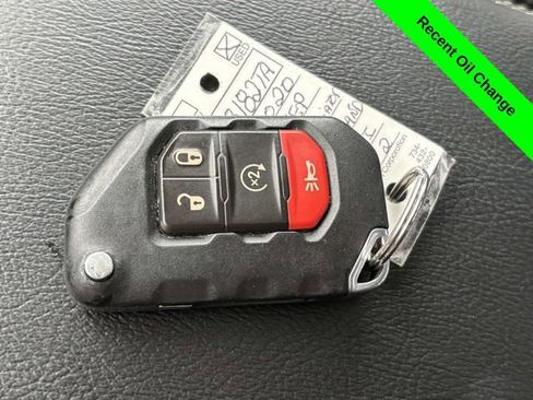 Used 2020 Jeep Gladiator Overland image 26