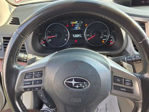 Used 2013 Subaru Outback 2.5i Limited AWD/4WD image 21