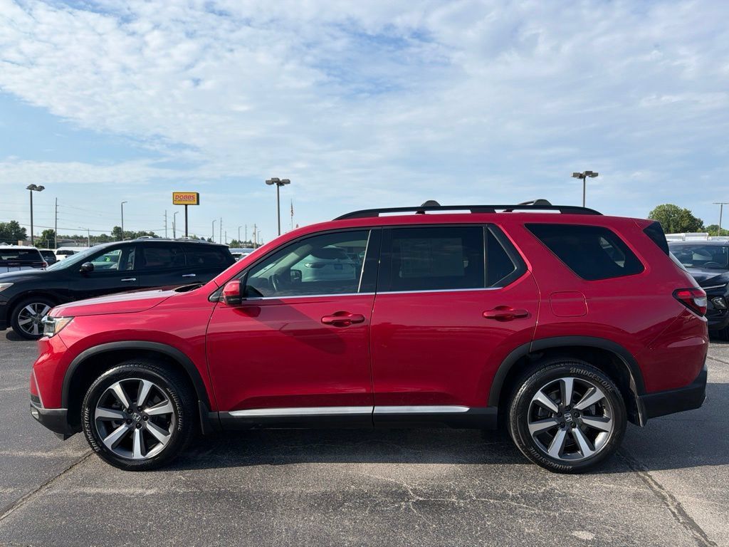 Used 2023 Honda Pilot Elite image 6
