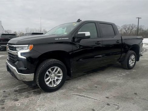 Used 2024 Chevrolet Silverado 1500 LT image 4