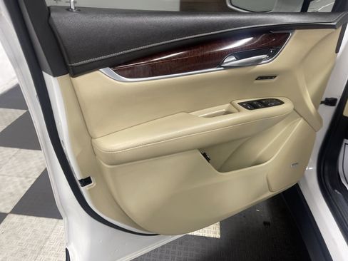Used 2019 Cadillac XT5 Luxury image 13