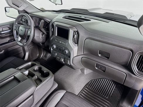 Used 2022 Chevrolet Silverado 1500 Custom Trail Boss AWD/4WD image 28
