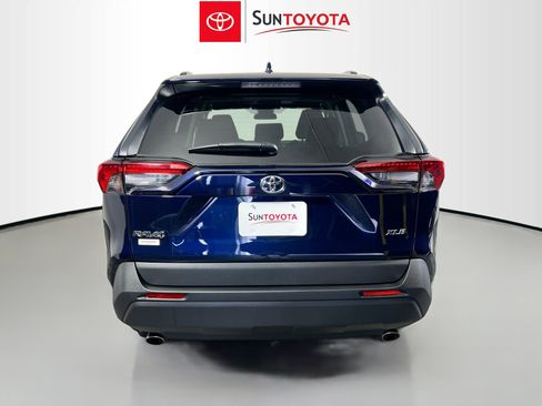 Used 2025 Toyota RAV4 XLE image 5