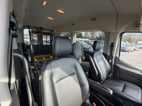Used 2020 Ford Transit 150 XL image 30