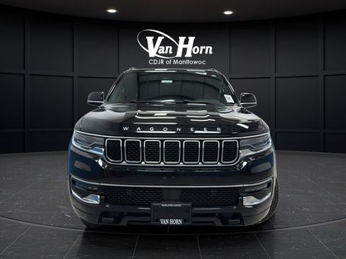 Used 2024 Jeep Wagoneer 4WD w/ HD Trailer Tow Package image 2
