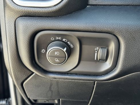 Used 2024 RAM 2500 Big Horn AWD/4WD image 25